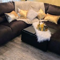 Brown Sectional Great Condition ! 
