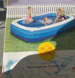 $45 Firm ! New Sun Squad Deluxe Inflatable Above Ground Pool - Blue, 10ft x 22in
