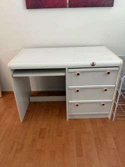 Free White wood desk