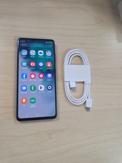 Samsung s20fe...128gb***unlock any sim**