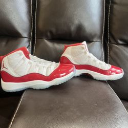 Air Jordan 11 Retro Cherry