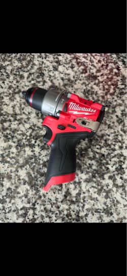 Milwaukee M12 Drill