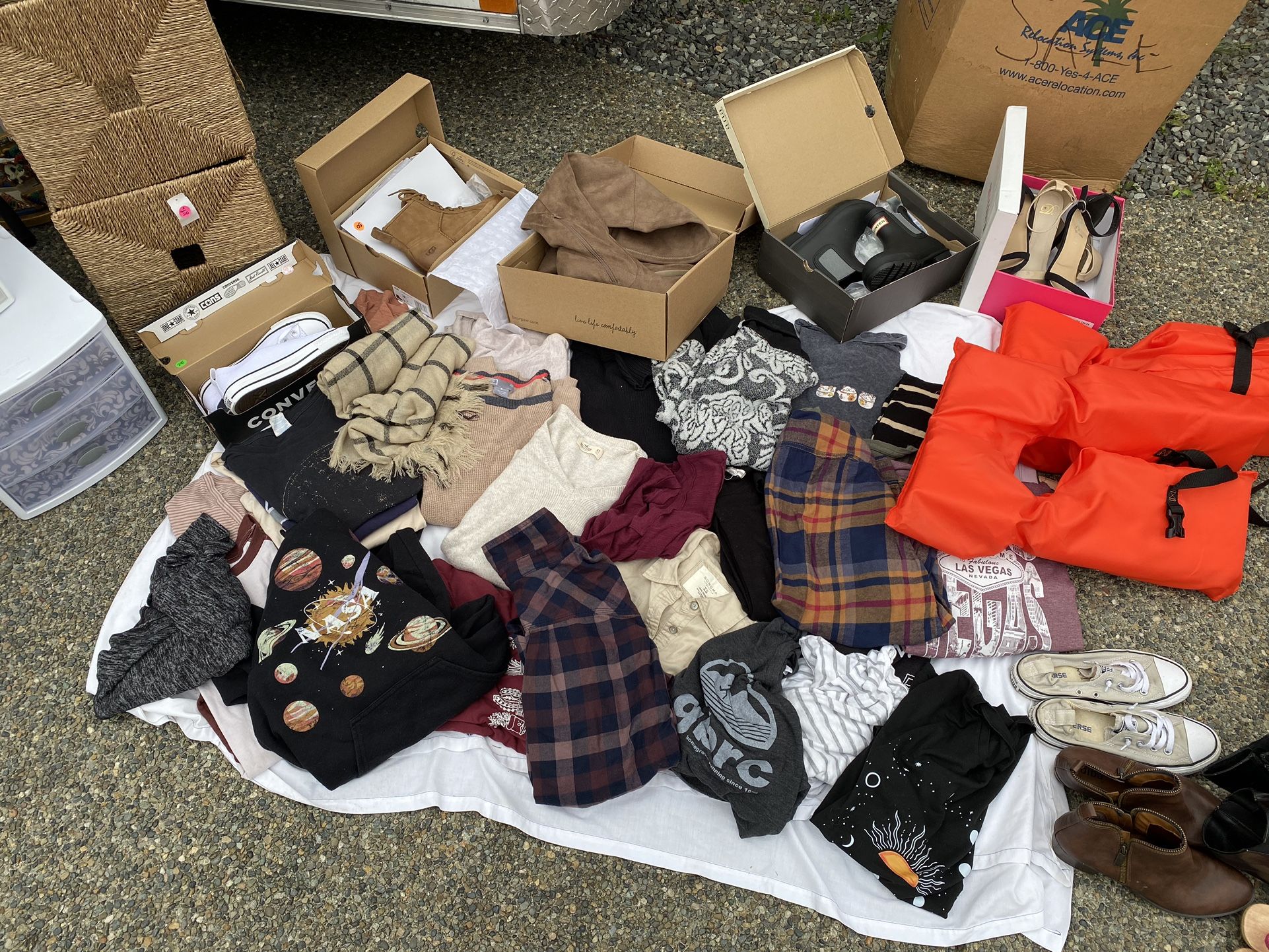 Garage Sell