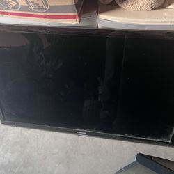 42 Inch Tv (Samsung)
