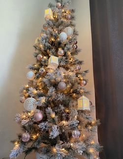 6ft Flocked Artificial Christmas Tree with Lights