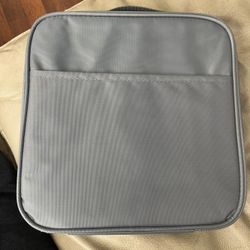 Modetro 3 area bento box with insulated bag cover new never used keeps food fresh