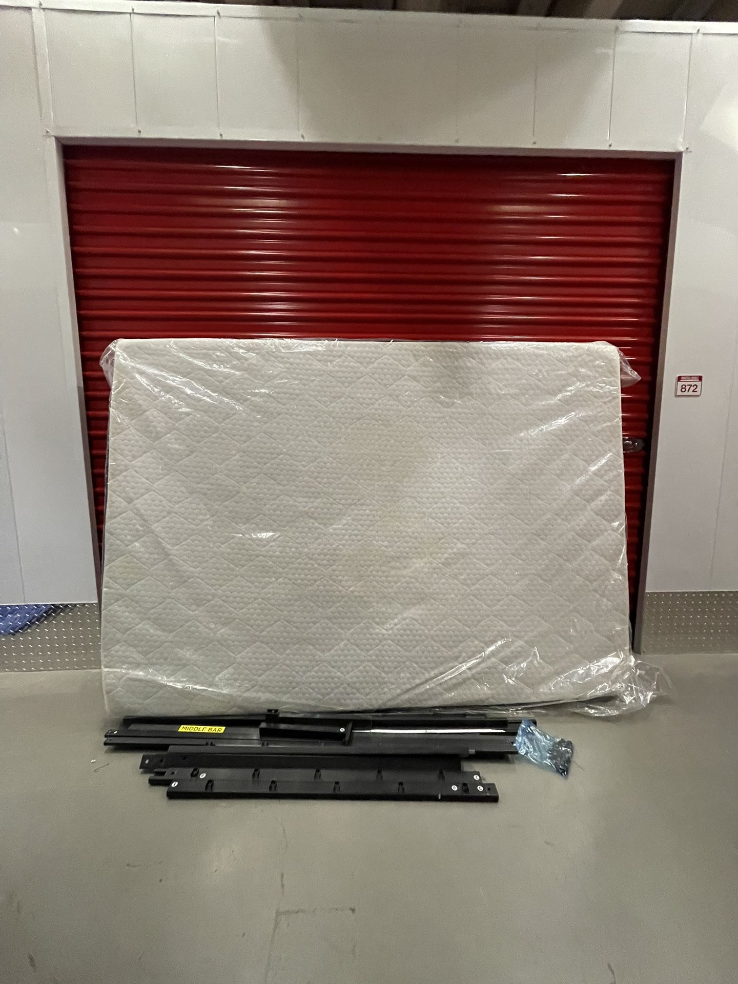 Double Bed: Mattress & Metal frame