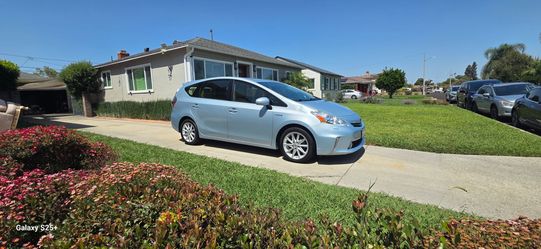 2012 TOYOTA PRIUS V