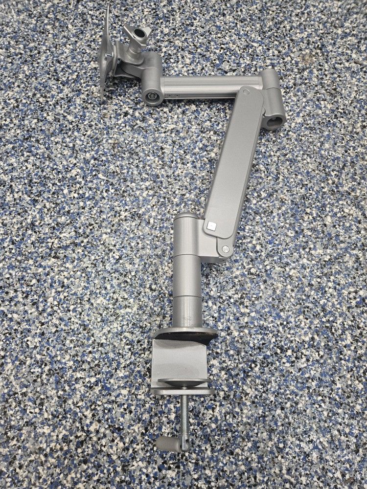 Monitor Articulating Arm