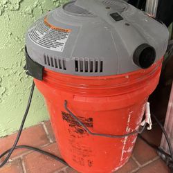 Bucket Vacuum With Hose