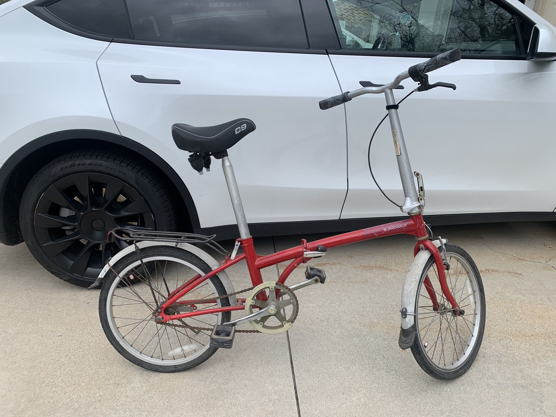 Dahon Boardwalk Folding Bike Red