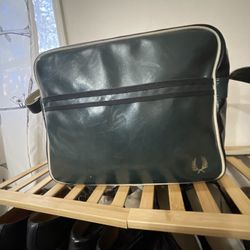 Fred Perry shoulder bag