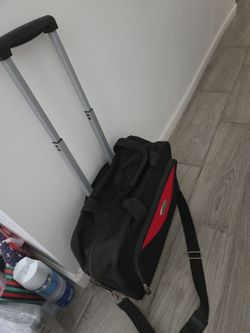 Laptop case with wheels