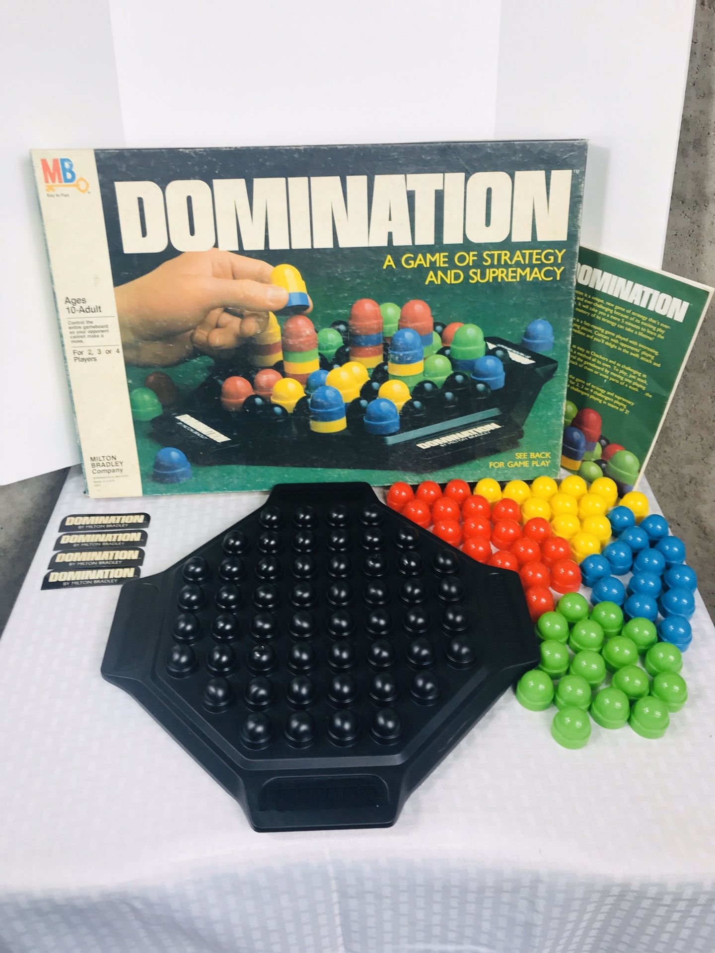 Vintage 1982 Milton-Bradley Domination Board Game