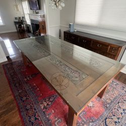 Hand Craft Dinning Table 6-8 Seats