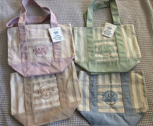 Trader Joe’s summer Totes 8$ Jurupa