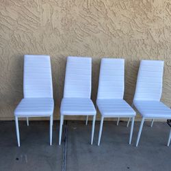 4 Dining Chairs