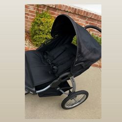 Recline-able BabyTrend 2 seat stroller