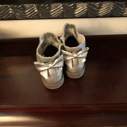 Cat n Jack boots size 9