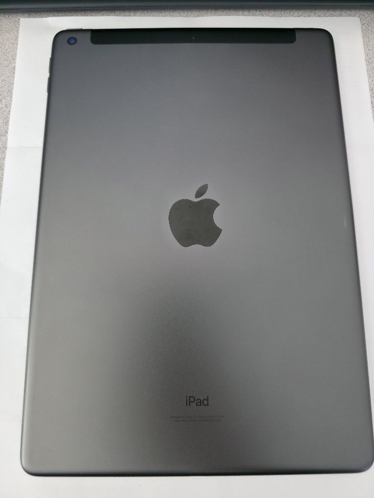 iPad 9th Gen (2021) | 256GB | Wi-Fi + Cellular | UNLOCKED | Space Gray