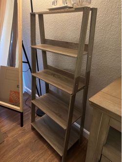 2 Book Shelves