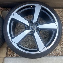 Audi Original OEM 20 inch wheels rims and tires