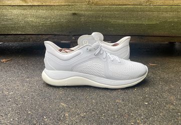 Lululemon Chargefeel workout low Size Women’s 9.5
