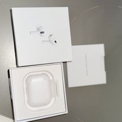 Brand NEW Apple 2nd generation air Pods