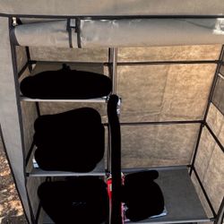 CLOTH CLOSET 