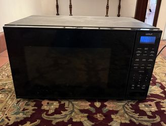 Wolf Black Microwave 