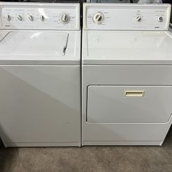 Kenmore Washer And Kenmore Eléctric Dryer 