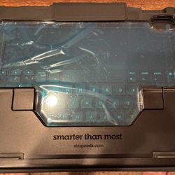 10th Generation iPad Case With Keyboard And Trackpad