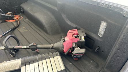 Toro - gas weed wacker /edger