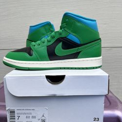 Women’s Air Jordan 1 MID 