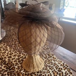 Derby Hat With Vail