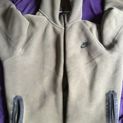 Nike Tech Large 