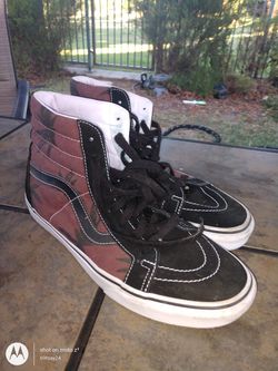 Vans Mid cut. Old school.