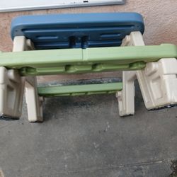 Picnic Table 