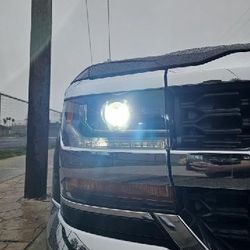2016-2018 Chevy Silverado Headlight Bulbs 