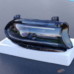 2015- 2023  DODGE CHARGER HEADLIGHT (PASSENGER SIDE ONLY)