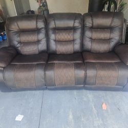 Moving Sale In Wesley Chapel 