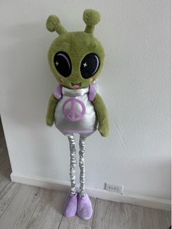 Stuffed alien plushy