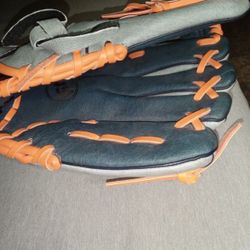 (Yes, it is still available.) NEW! Wilson Youth 11.5" A450 Baseball Glove - Never Used (As stiff as in the store.)