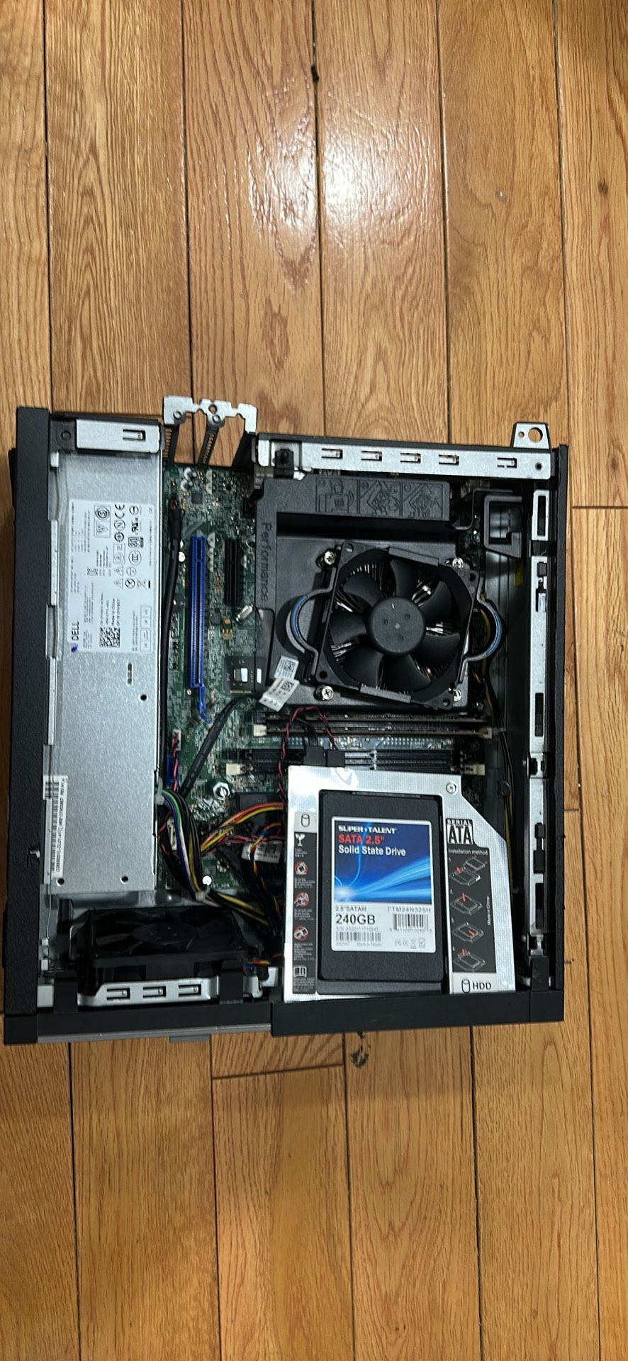 OLD DELL DESKTOP *DVD SLOT BROKEN* *READ DESCRIPTION FOR PARTS*