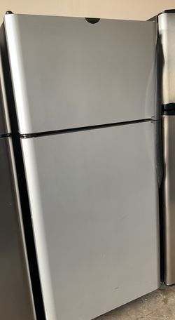Frigidaire Top Mount Fridge Freezer
