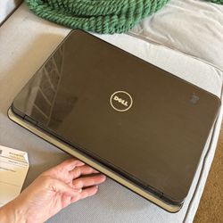 Dell Inspiron N5010 Laptop – Works Great