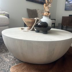 Distressed Round Coffee Table 