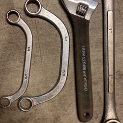 3 Wrenches 1 Crescent