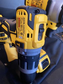 1/4 Impact Driver. 1/2 Cordless HammerDrill, Battery and Charger.