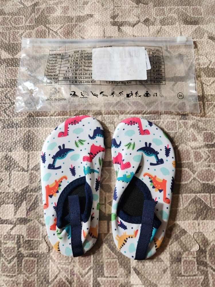 NWT BomKinta Kids Water Shoes Boys Girls Barefoot Quick Dry Non-Slip Aqua Socks for Beach Swimming Pool